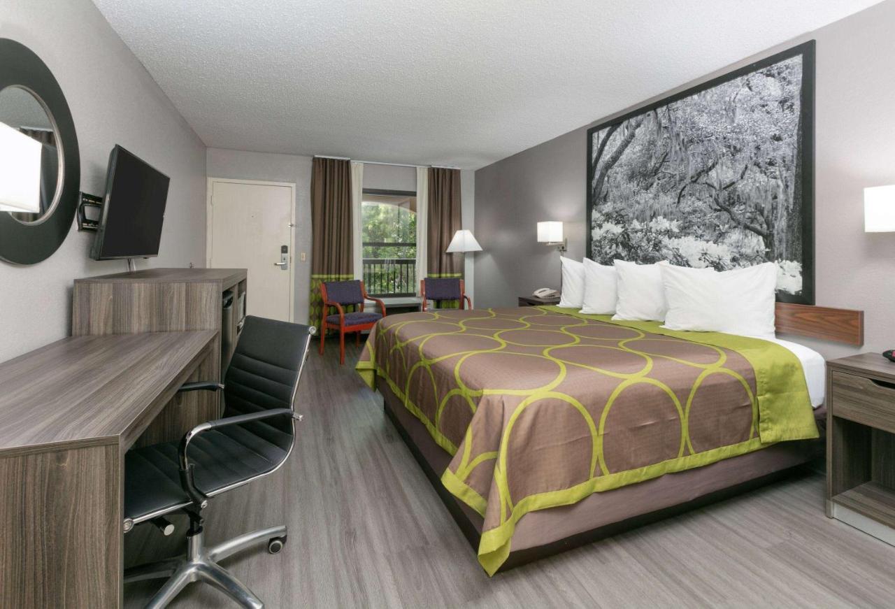 Super 8 by Wyndham Diberville Biloxi Area Eksteriør billede