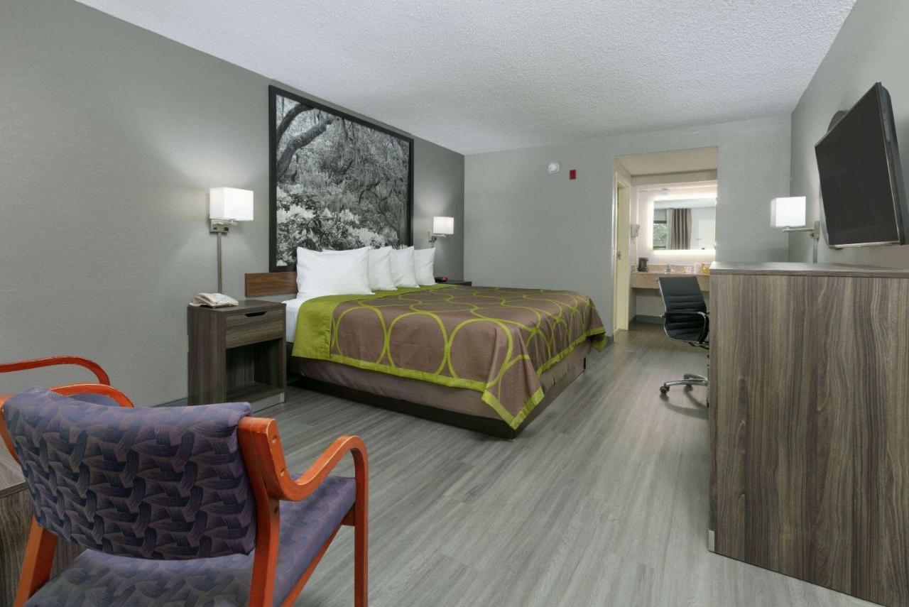 Super 8 by Wyndham Diberville Biloxi Area Eksteriør billede