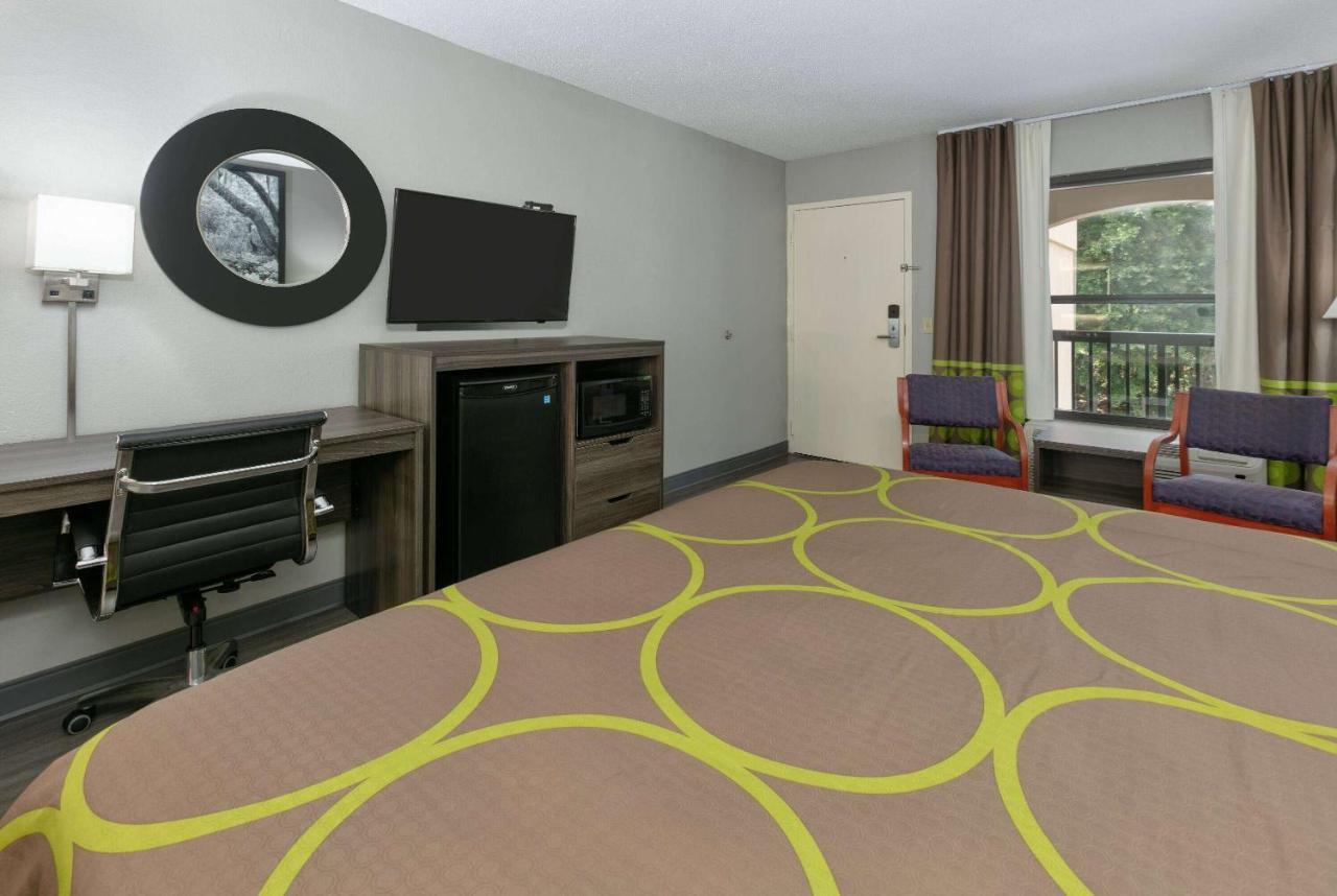 Super 8 by Wyndham Diberville Biloxi Area Eksteriør billede